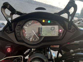 Kawasaki Z1000 SX - 5