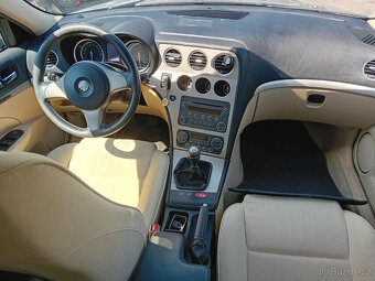 Alfa Romeo 159 2.4 JTD 20V ( 939A3000 ) 147kW r.2006 hnědá n - 5