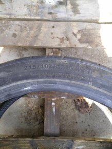Letní Kumho 215/40R17 2005 staré, na pálení vhodné - 5