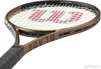 Prodám téměř nehranou raketu Wilson BLADE 104, grip 4 - 5