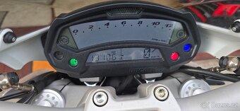 Ducati Monster 796 - 5