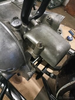 Triumph B204 - 5