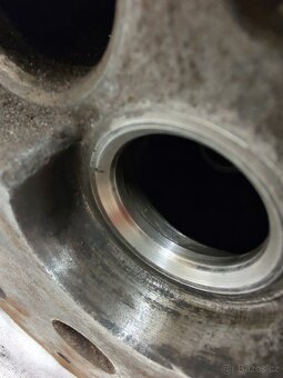 Austin rover mini hlava válců 12G202 - 5