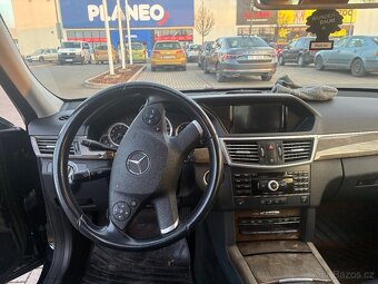 Mercedes E350 - 5