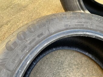GoodYear 225/55R17 letní - 5