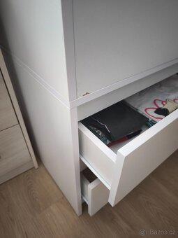 Bílá skříň 90x51x235 cm - 5