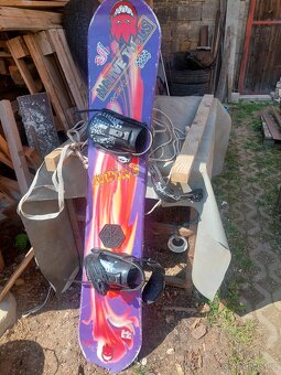 Snowboard 147cm s vazanim - 5