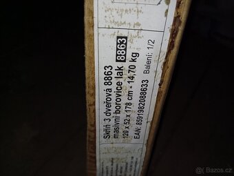 Skříň 3dveřová 8863 lakovaná - 5