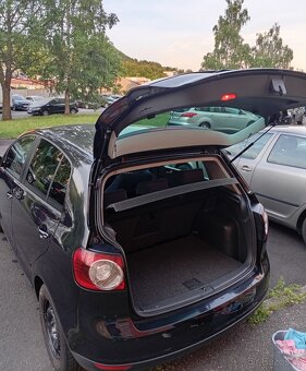 Prodám Volkswagen Golf 5 - 5