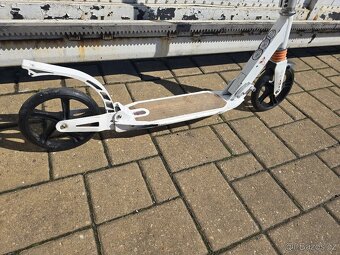 Koloběžka CAROMA 200mm kolečka/s dvojitým odpružením - 5