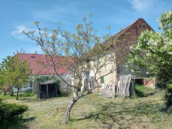 Prodej domu 4+1 v obci Stranná u Nechranic - 5