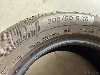 prodám letní pneumatiky 205/60/16 Goodyear a Michelin sada - 5