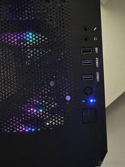 Herní pc-AMD Ryzen 5 5600 / 16GB / 1TB SSD / RX 6600 - 5