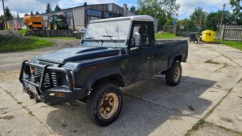 Land Rover Defender 110 - 5