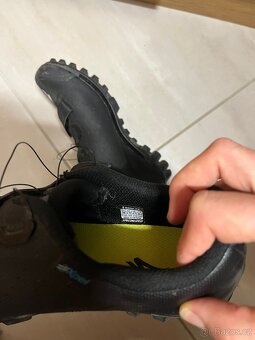 Tretry Specialized 38 - 5