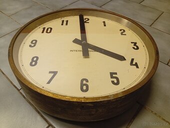 Hodiny nástěnné - 5
