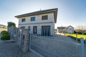 Prodej RD 261 m2, pozemek 1215 m2 v obci Tmaň - 5