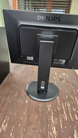PC WIN10home + 22" LCD Philips - 5