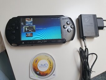 SONY PSP E-1004 CFW 6.61+2GB karta+fifa street 2+hry - 5