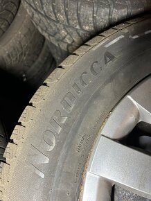 215/65 R16 zimni včetně disku - 5
