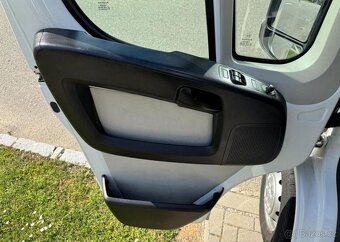 Peugeot Boxer 2.2 HDi L1H1 nafta manuál 110 kw - 5