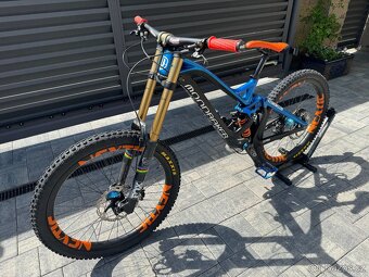 Prodám DH kolo Mondraker SUMMUM ProTeam Carbon 85 000 Kč - 5