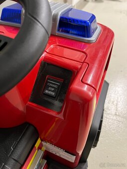 Auto s pohonem na akumulator znacky Lean Cars - 5