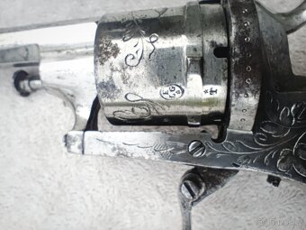 Historický revolver lefacheux 7mm (1870) - 5