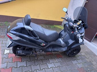 Piaggio mp3 250ie - 5