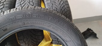 Prodám zimní pneu Nokian tyres - 5
