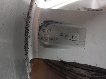 Originál alu Kola MOMO R18 5x120 - 5