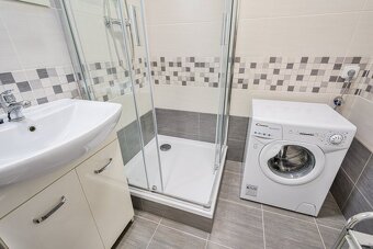Pronájem bytu 2+1 cca 52,6 m² v ulici Na vrcholu, Praha - Ži - 5