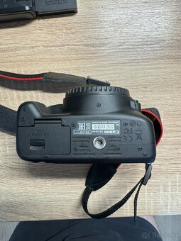 Canon EOS 100D set, EF-S 18-55 mm f/3,5-5,6, EF 50 mm f/1,8 - 5