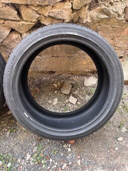 Nové letní pneu 235/40r19 - 5