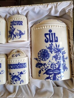 Starožitný porcelánový set - 5