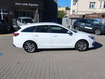 Hyundai i30 WG 1.6CRDi 85kW STYLE NAVI ALU ČR SERVISKA - 5