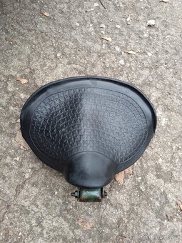 Sedlo kastlík přední blatník sedadlo IŽ 56 IŽ 49 IŽ 350 - 5