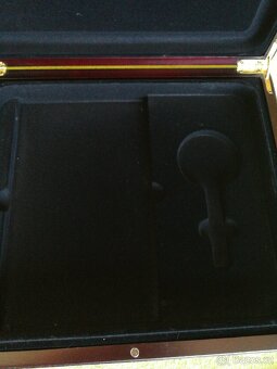 Dřevěná etuje na mince 4 - 5