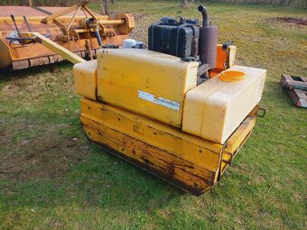 Ručně vedený válec Dynapac - 5