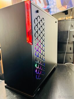 Herní Ryzen 5, až 16GB DDR4, m.2 SSD+ HDD, RX 470 4GB Win 11 - 5