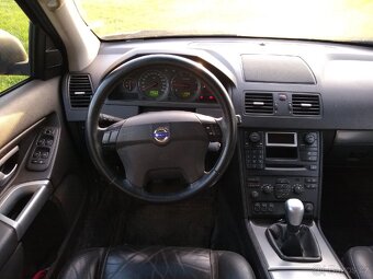 Volvo XC90 D5 manuál 7 míst - 5