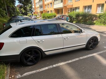 Prodám Škoda Superb 2 scout 2.0TDI 125kw dsg - 5