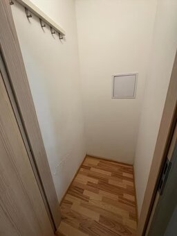 Pronájem bytu 1+KK - 5