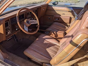 OLDSMOBILE Delta 88 Coupe - 5