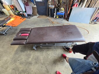 Elektrické Masazni lehátko hnědé AKCE 1 motor s područkami - 5