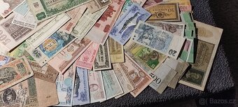 HODNĚ BANKOVEK PO SBĚRATELI 210Ks - 5