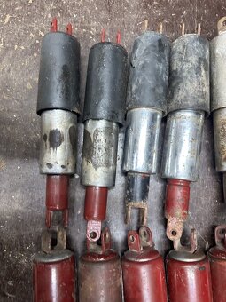 Predám zadní tlumiče na motocykle JAWA ČZ 125 175 250 350 - - 5