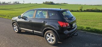 Nissan Qashqai 2.0 DCi 4x4 automat,nová stk, tažné,panorama - 5