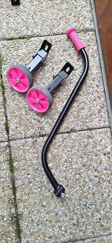 Prodám dvě kola 12" capriolo viola - 5