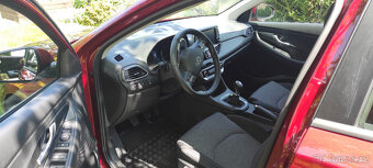 Prodám Hyundai i30 - 5